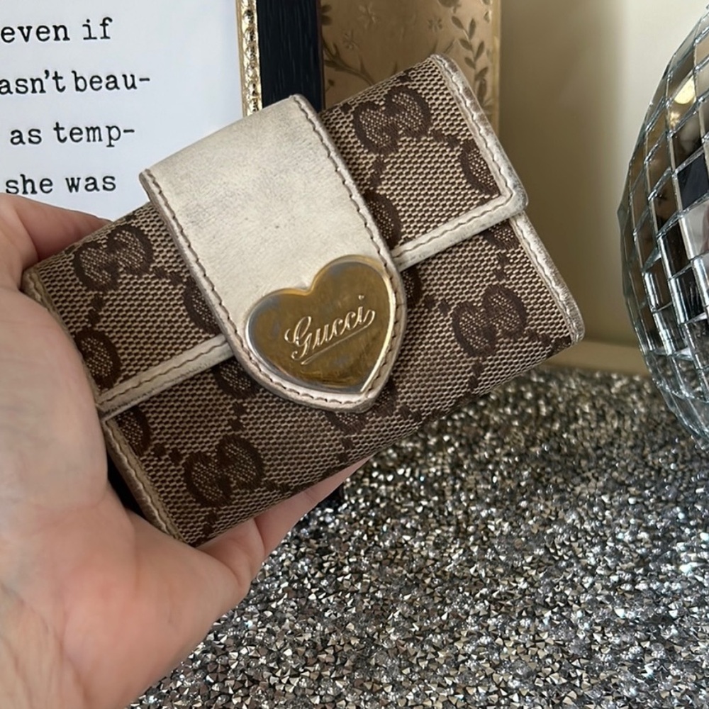 Gucci Tan and Cream GG Keyholder
